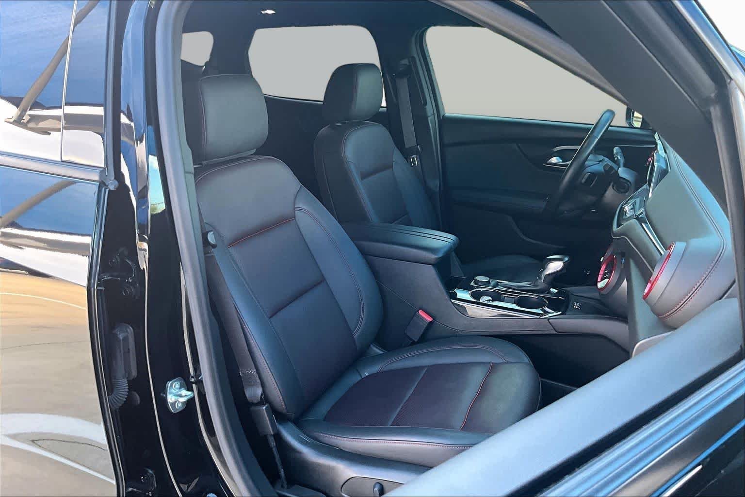 Used 2022 Black Chevrolet RS image 9