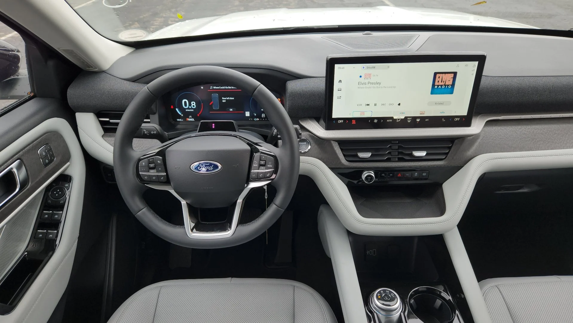 New 2026 Star White Metallic Tri-Coat Ford Platinum image 25