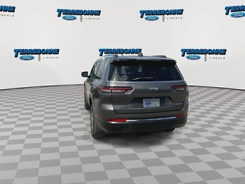 Used 2023 Metallic Jeep Limited image 7