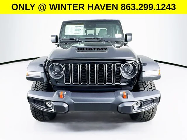 Used 2025 Black Jeep Mojave image 2