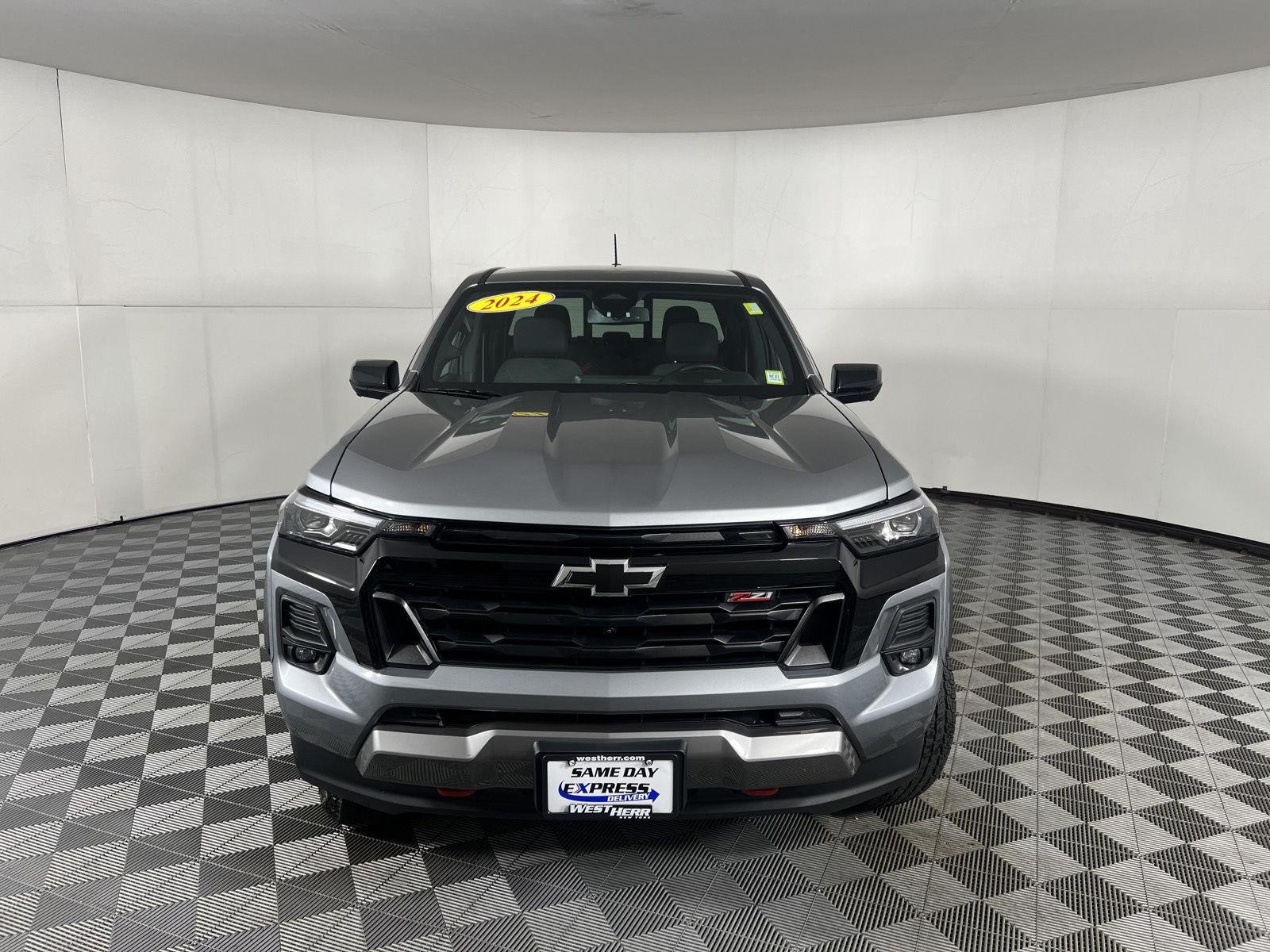Used 2024 Sterling Gray Metallic Chevrolet 4WD Z71 image 26