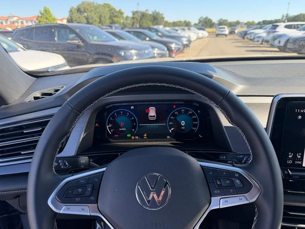New 2026 Pure Gray Volkswagen 2.0T SE w/Technology image 16