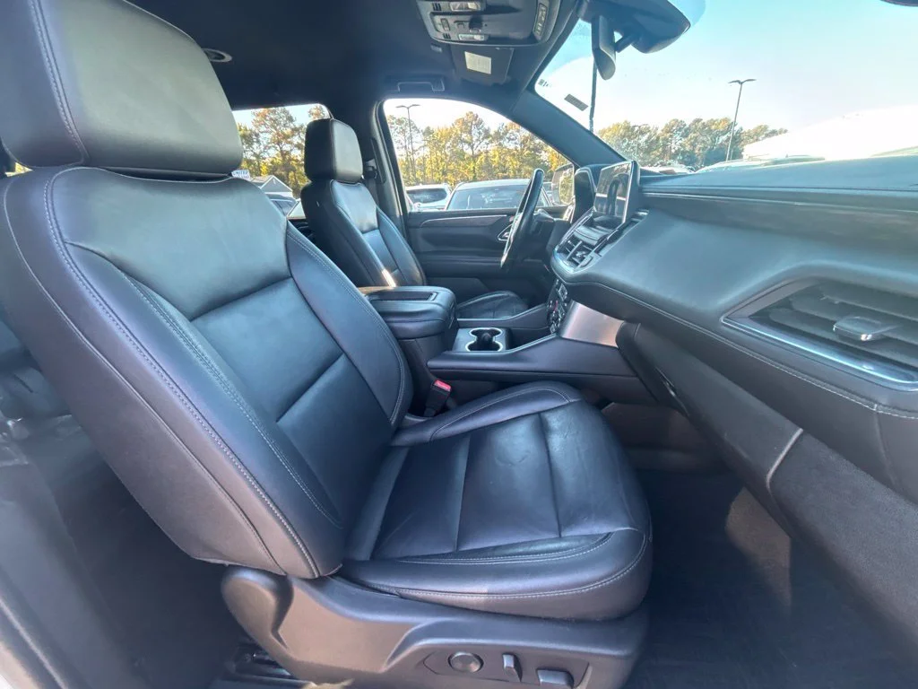 Used 2021 White Chevrolet LT image 26