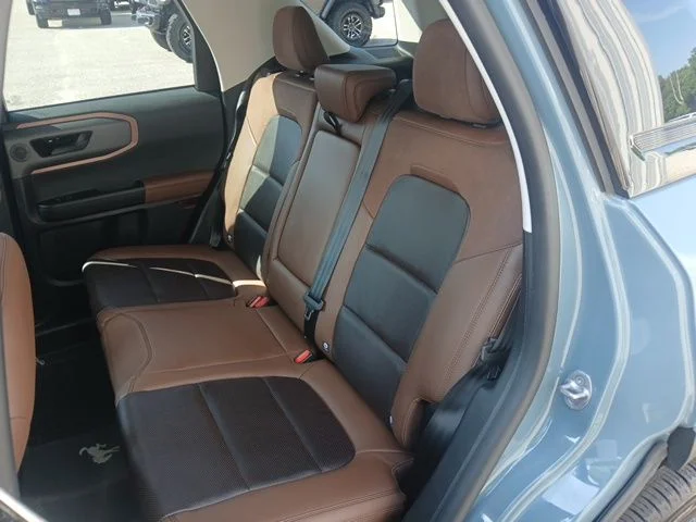 Used 2022 Blue Ford Badlands image 28