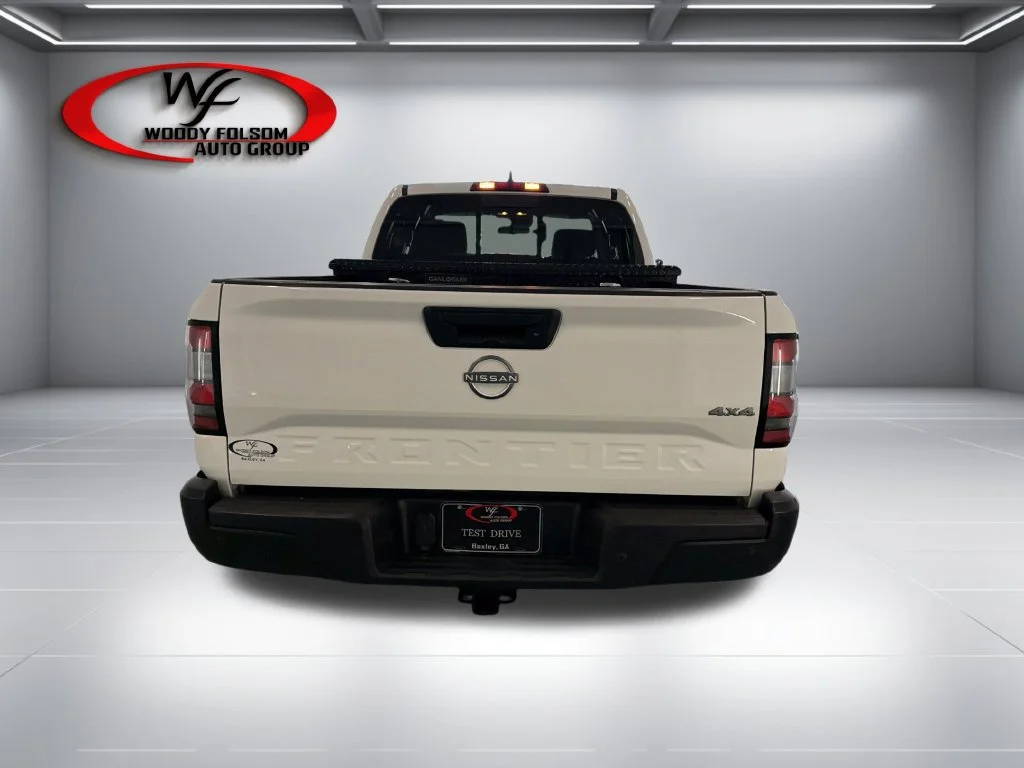 Used 2025 White Nissan S image 7