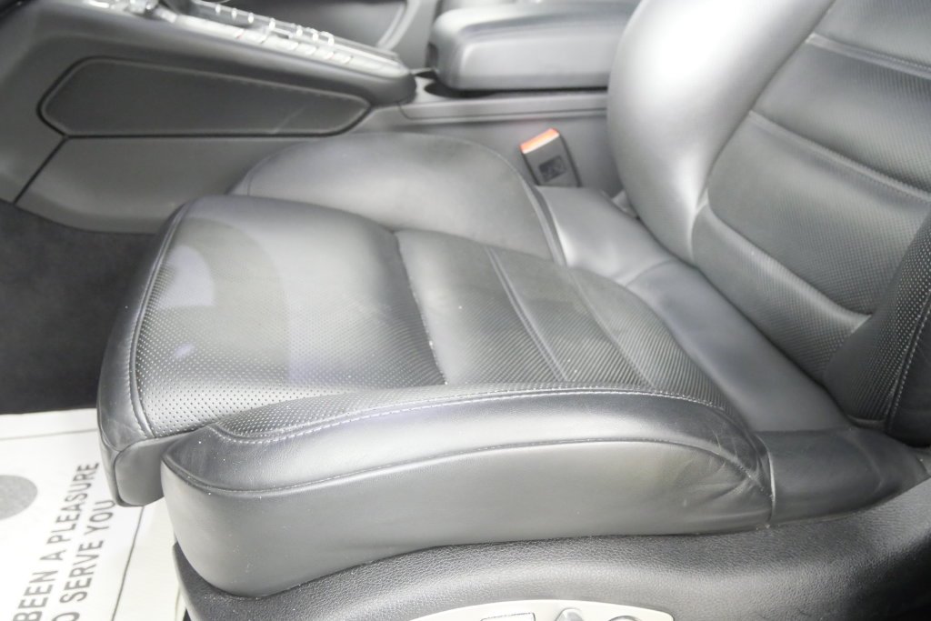 Used 2021  Porsche GTS image 10