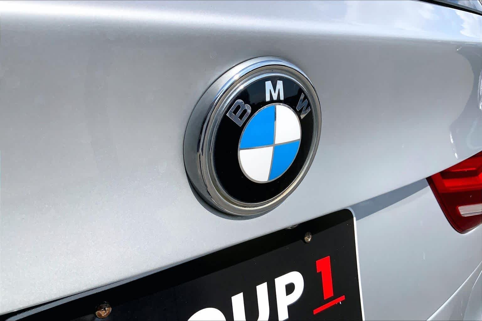 Used 2018 Glacier Silver Metallic BMW sDrive35i image 30
