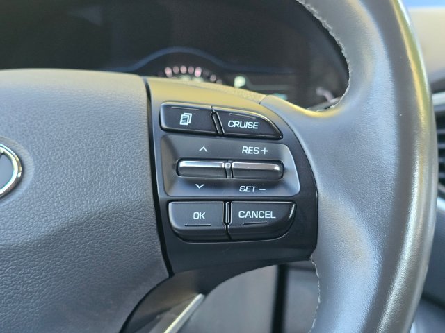Used 2017 Silver Hyundai SEL image 26