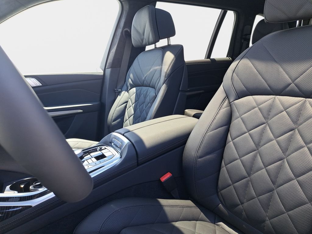 New 2027 Black Sapphire Metallic BMW xDrive40i image 11