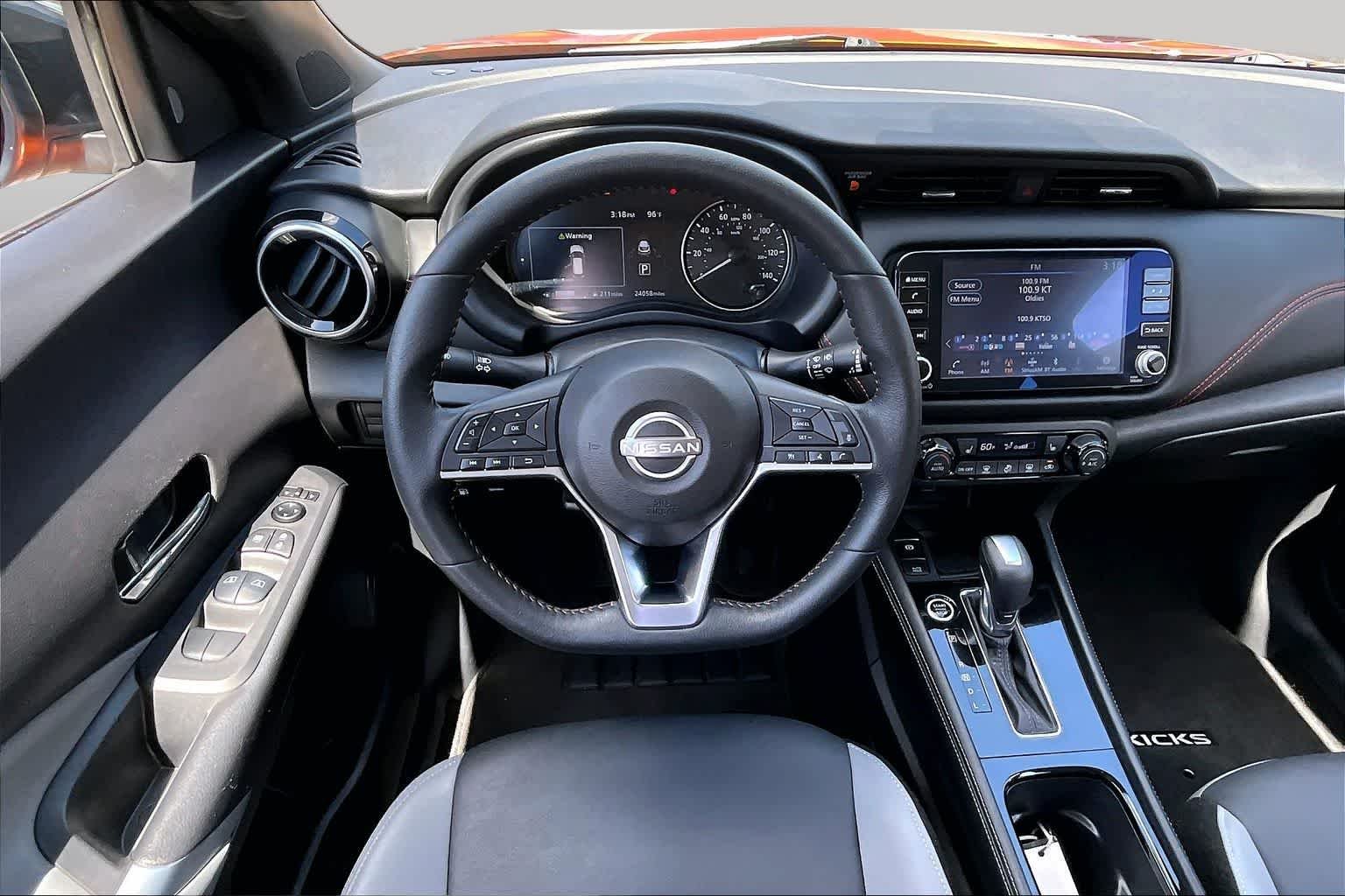 Used 2023 Super Black Nissan SR image 6