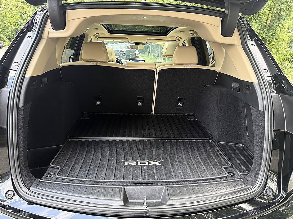 Used 2019 Majestic Black Pearl Acura w/Technology Pkg image 22