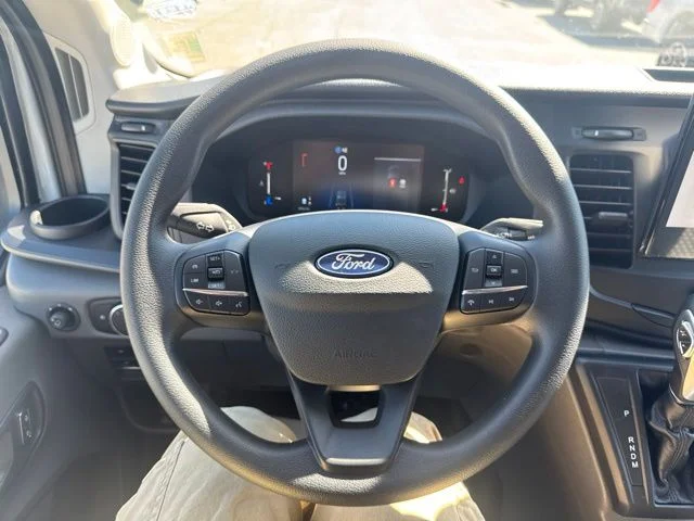 New 2026 Oxford White Ford Base image 17