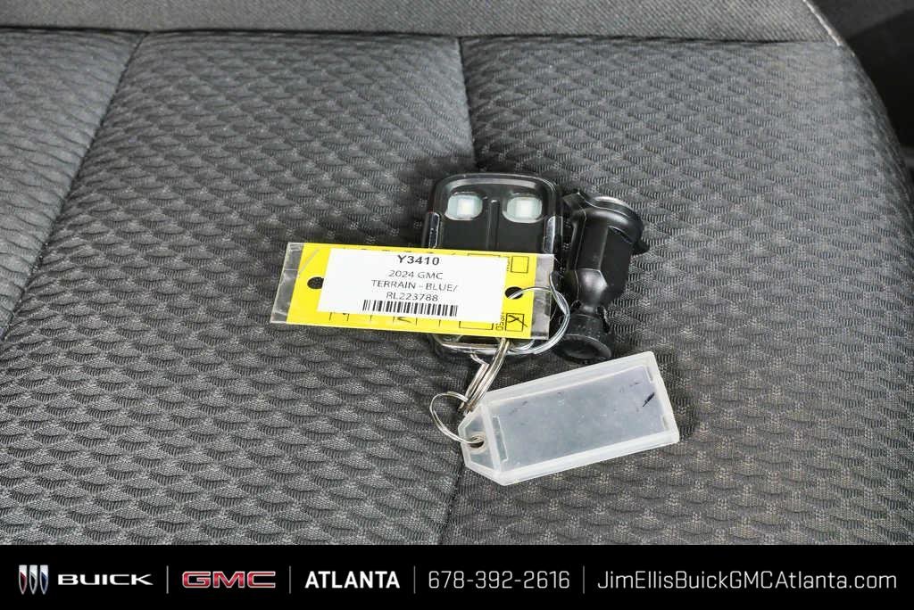 2024 GMC Terrain SLE - Photo 36