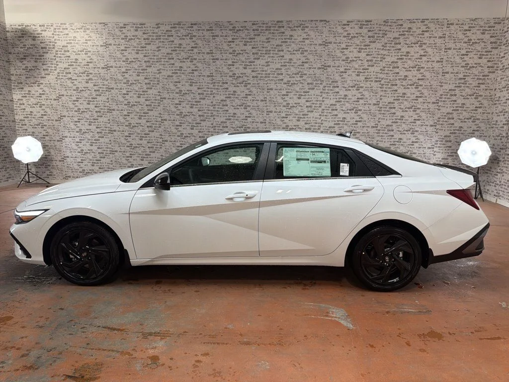 New 2026 Serenity White Hyundai SEL Sport image 2