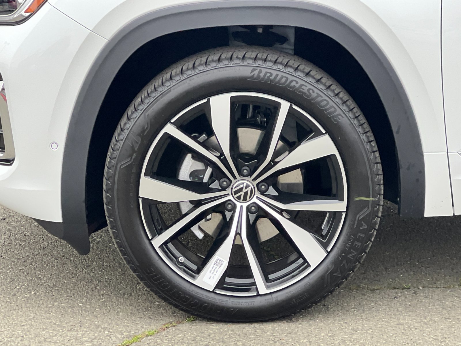 2026 Volkswagen Atlas Cross Sport SEL Premium R-LINE - Photo 25