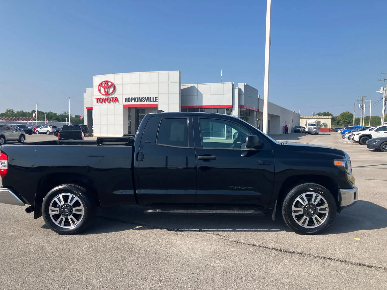 Used 2021 Midnight Black Metallic Toyota SR5 image 10