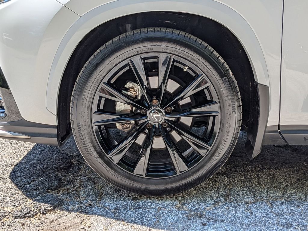 Used 2023 White Lexus 350 F SPORT Handling image 33