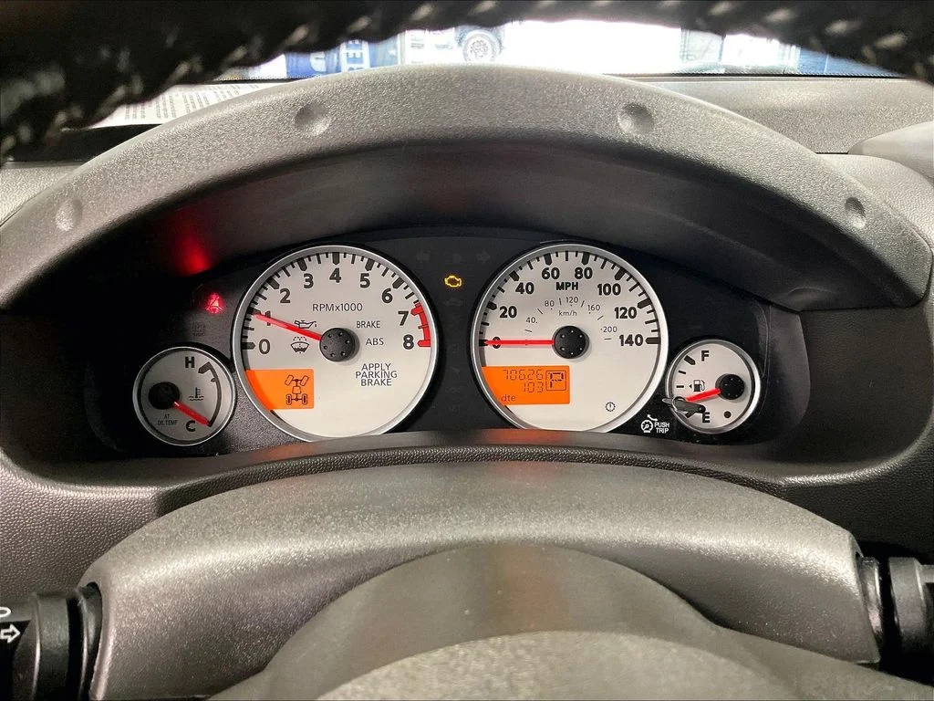Used 2020 White Nissan PRO-4X image 25
