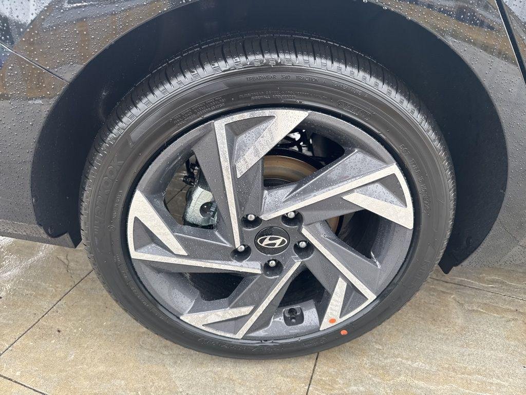 New 2026 Black Hyundai Limited image 12