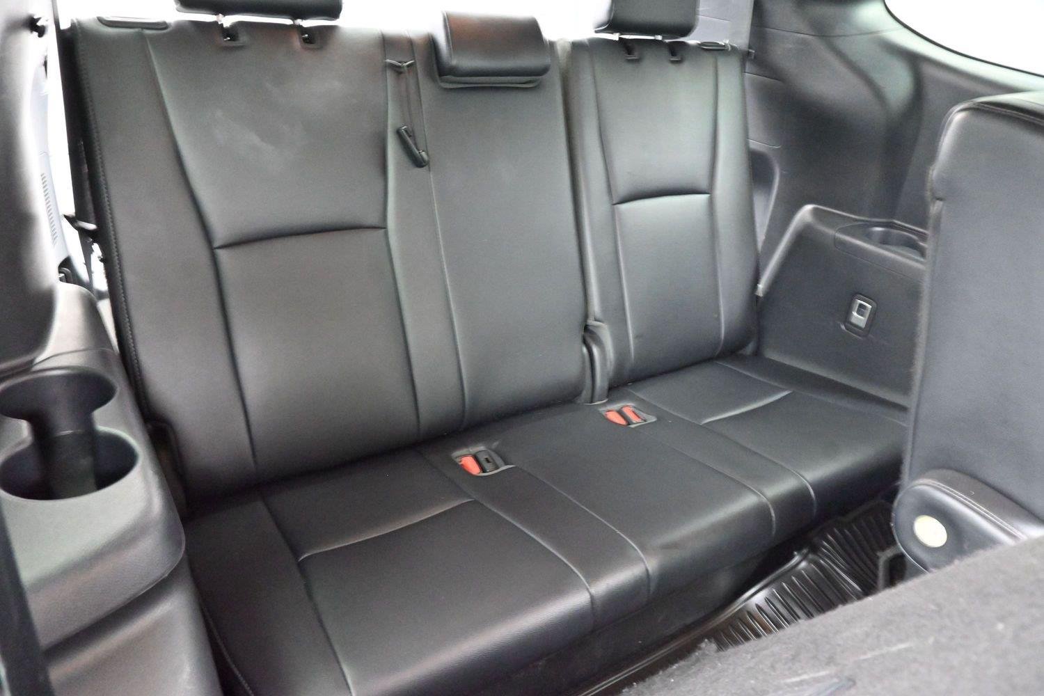 Used 2023 Blue Toyota L image 38