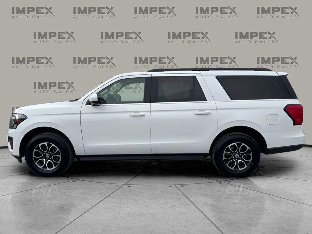 Used 2024 White Ford XLT image 2
