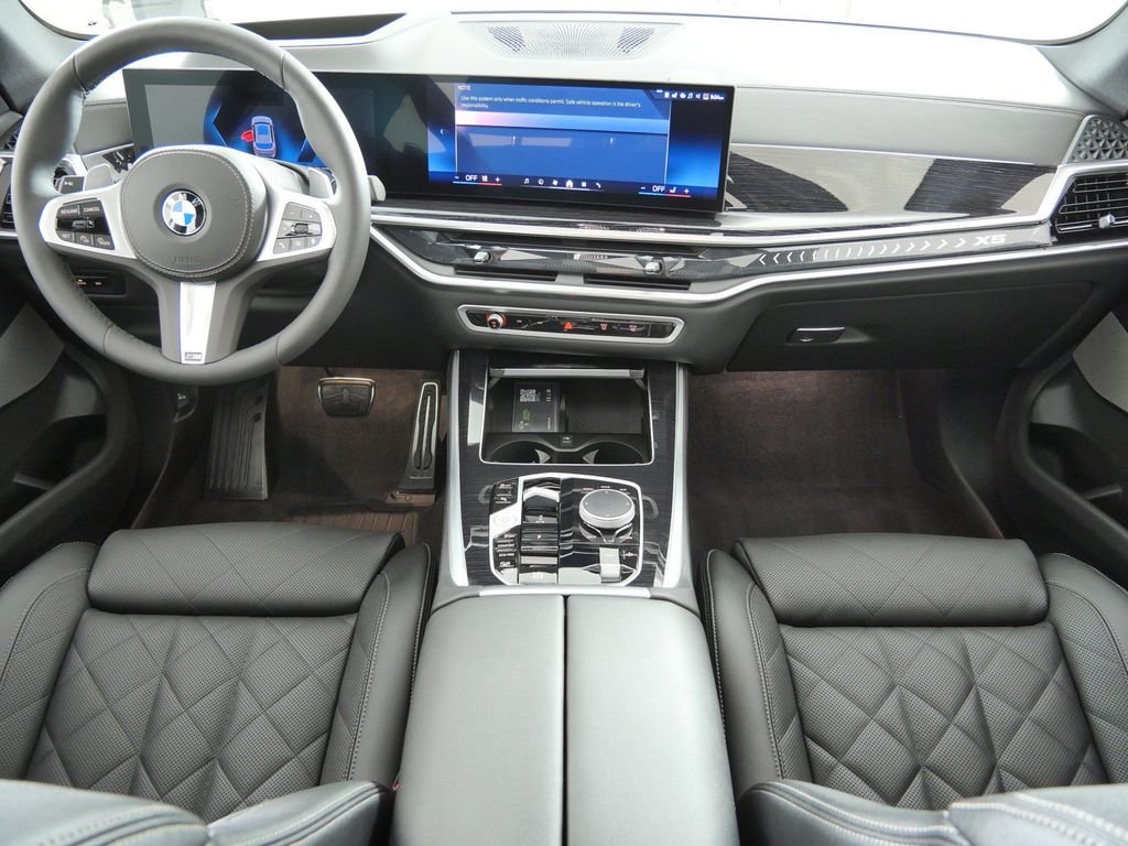 New 2026 Dravit Grey Metallic BMW xDrive40i image 5