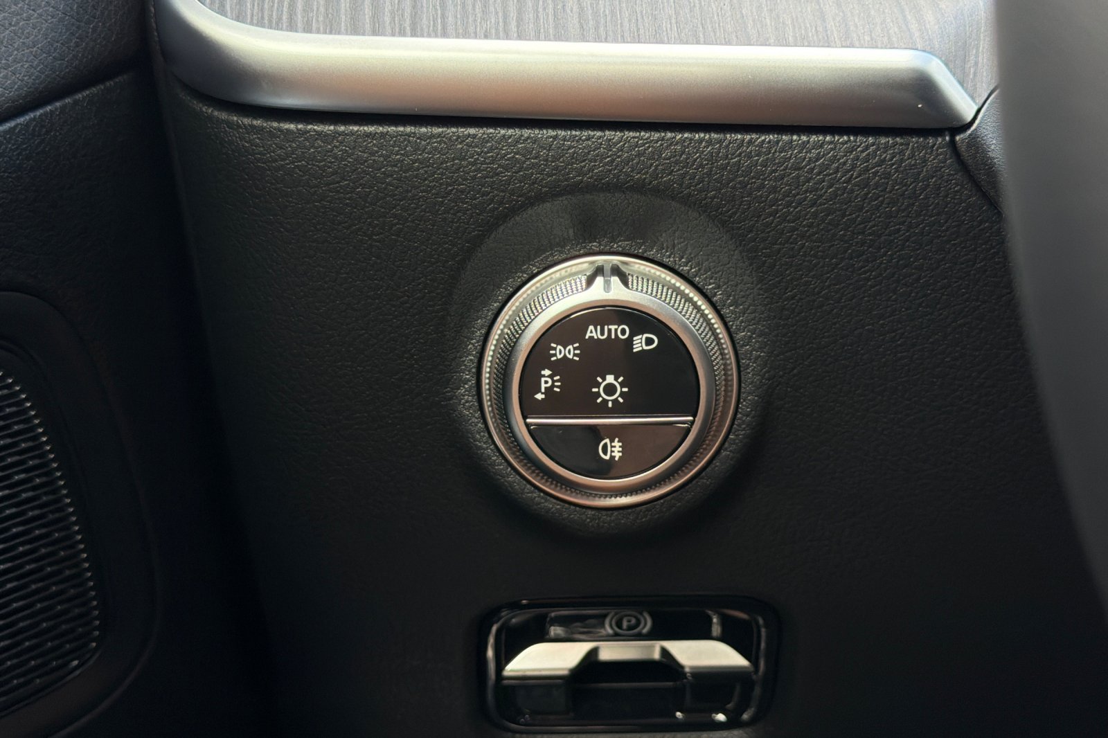 Certified Used 2026 Gray Mercedes-Benz C 300 image 29