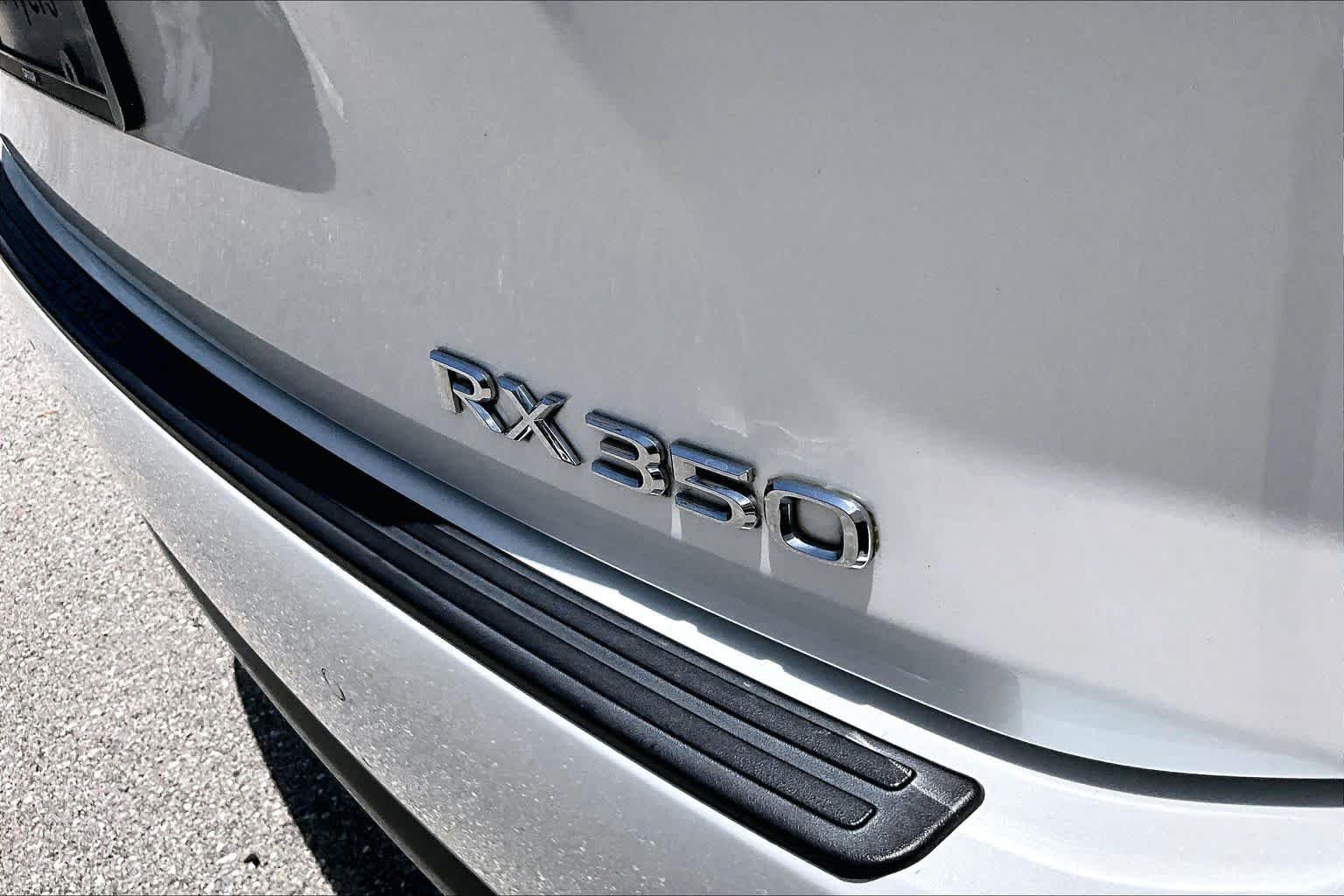 Used 2018 Eminent White Pearl Lexus  image 10