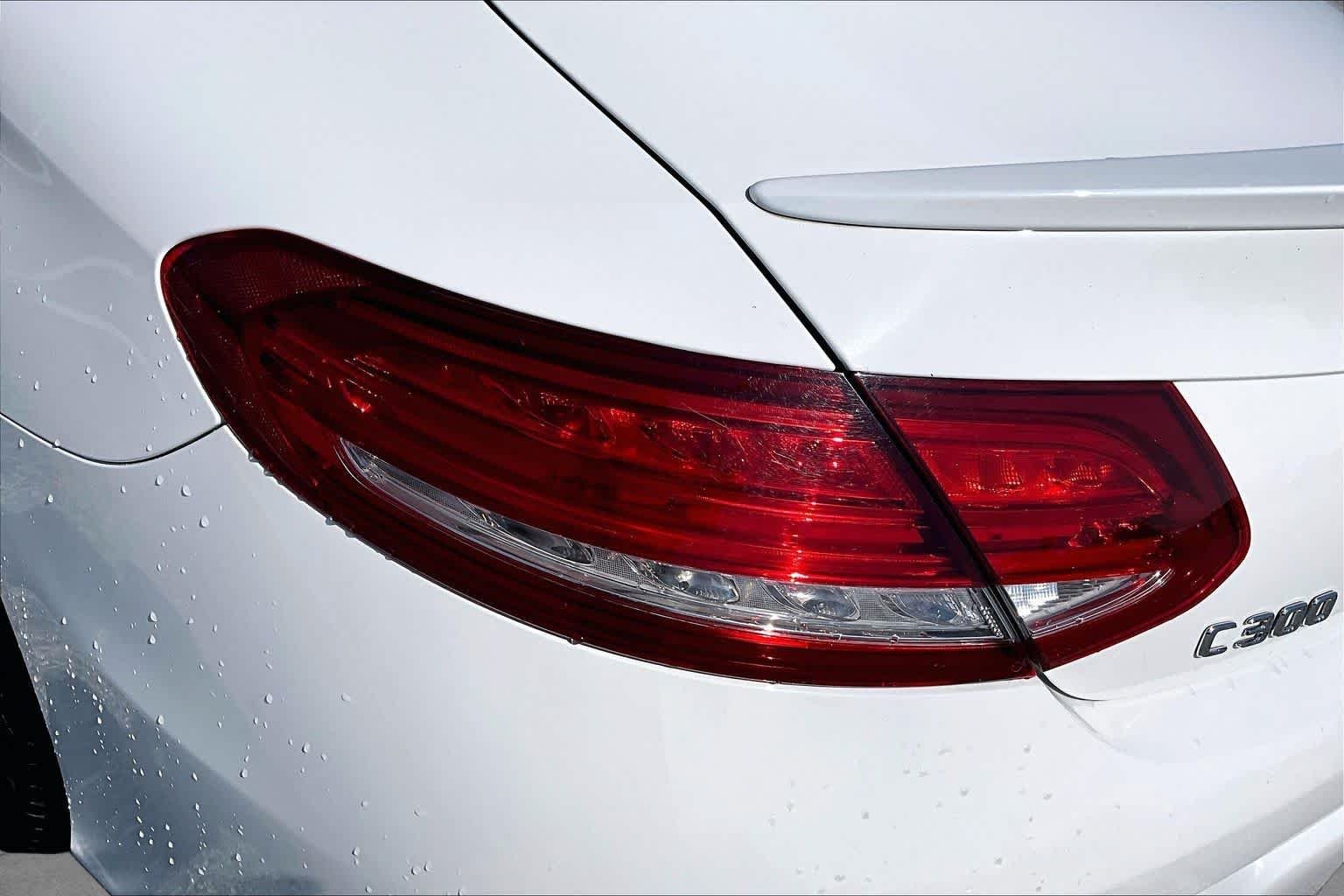 Used 2018 Polar White Mercedes-Benz C 300 image 29
