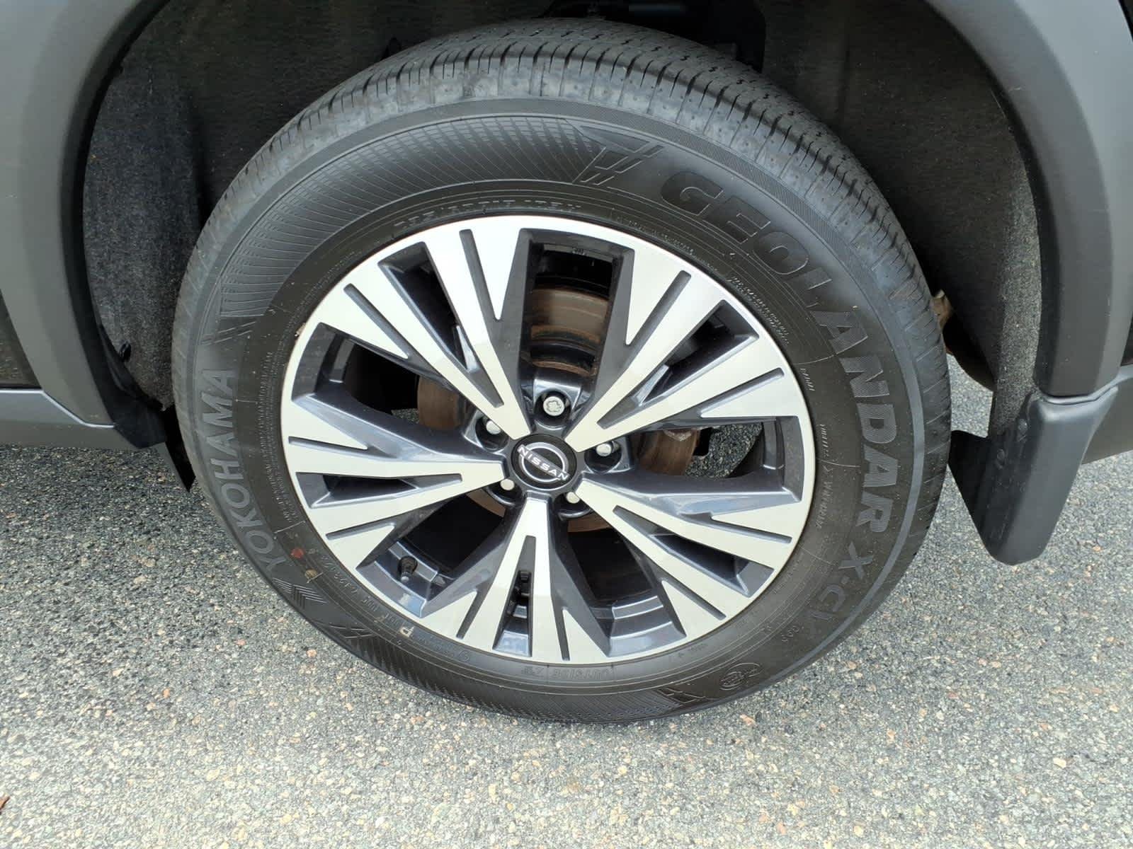 Certified Used 2023 Super Black Nissan SV image 9
