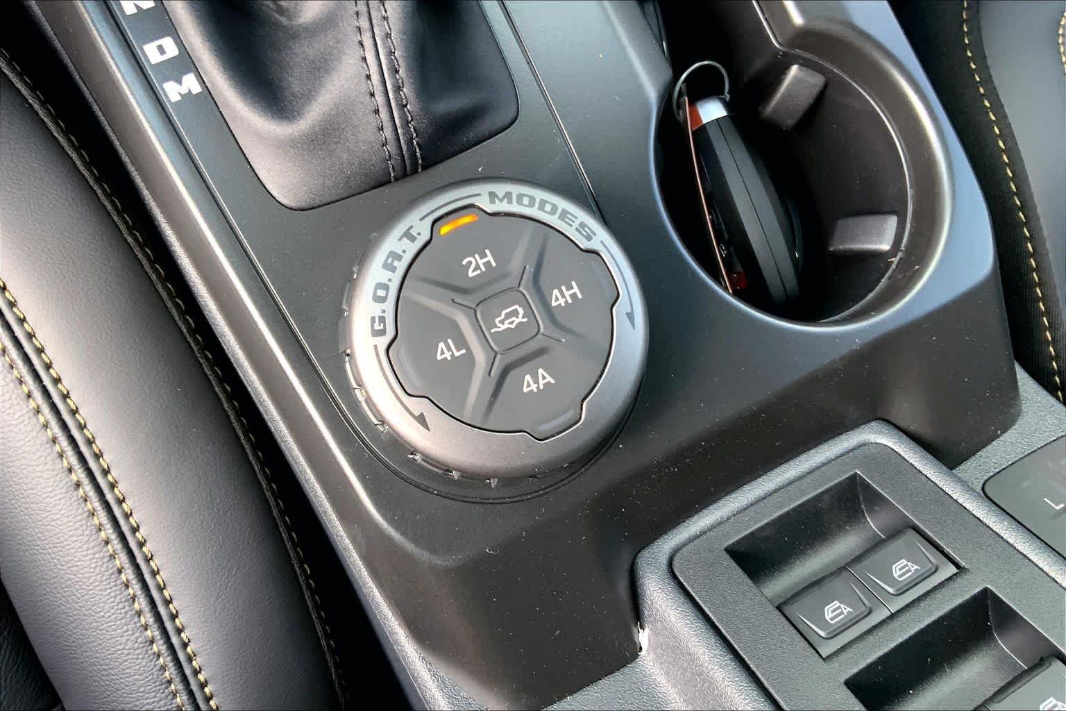 New 2026 Velocity Blue Metallic Ford Badlands® image 15