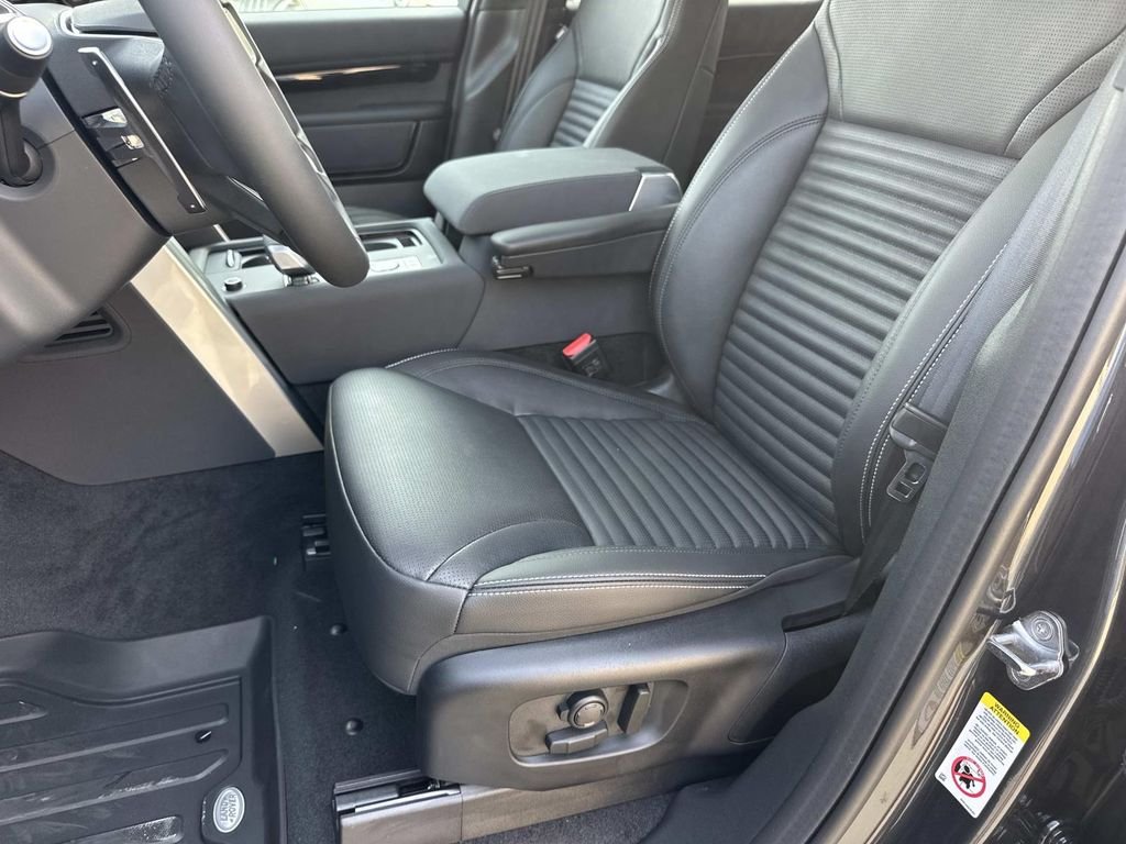 New 2026 Carpathian Grey Land Rover S image 10