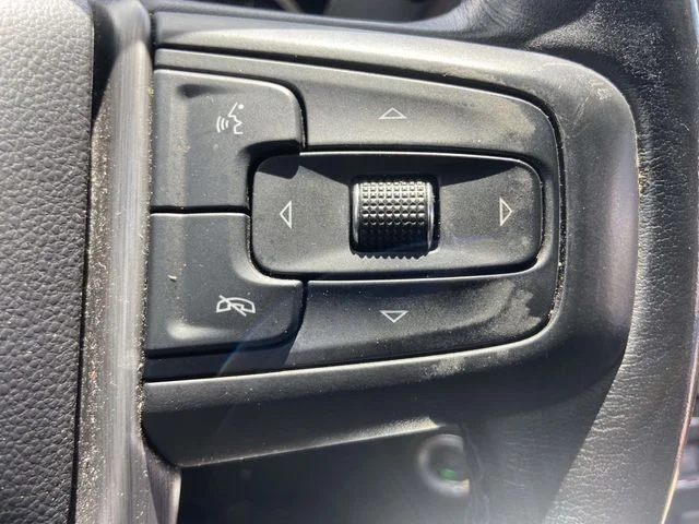 Used 2019 Gray GMC Denali image 17