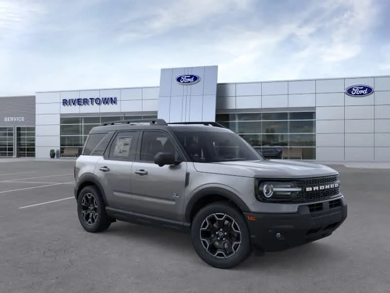 New 2025 Carbonized Gray Metallic Ford Outer Banks® image 7