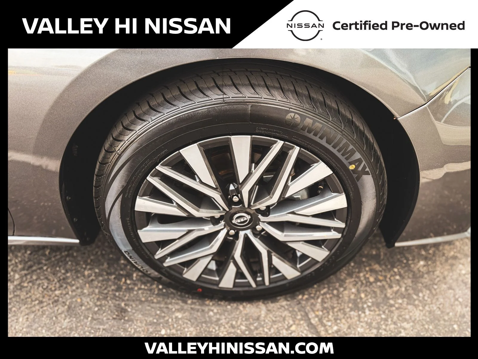 2024 Nissan Altima SV - Photo 13