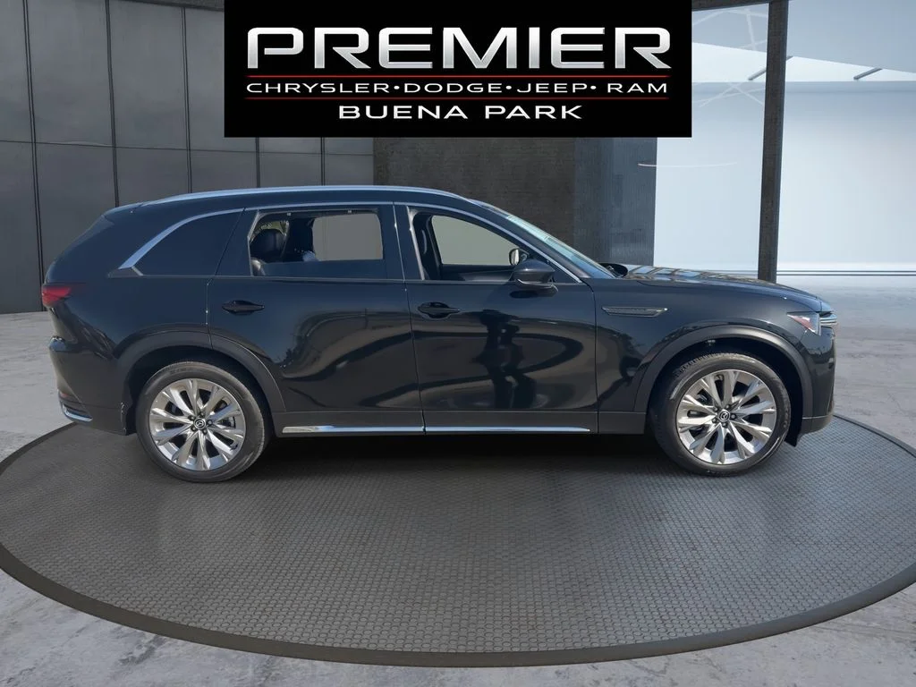 Used 2024 Black Mazda 3.3 Turbo Premium image 9