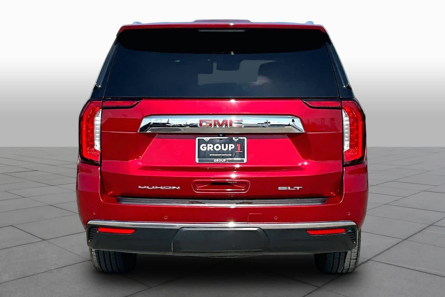 Used 2022 Cayenne Red Tintcoat GMC SLT image 5