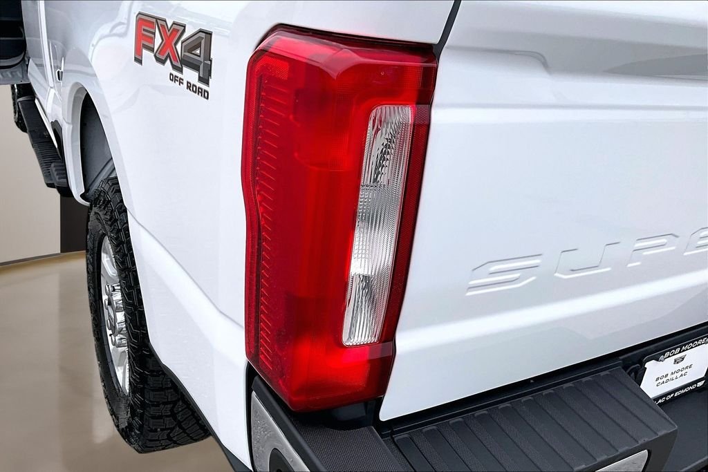 Used 2023 White Ford XLT image 32