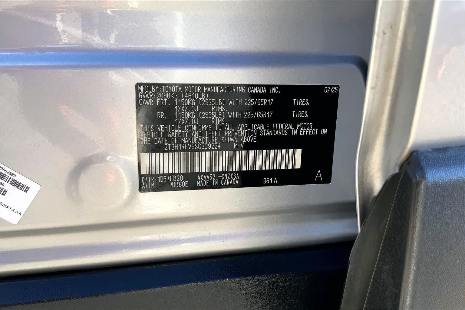Used 2025 Silver Sky Metallic Toyota LE image 36