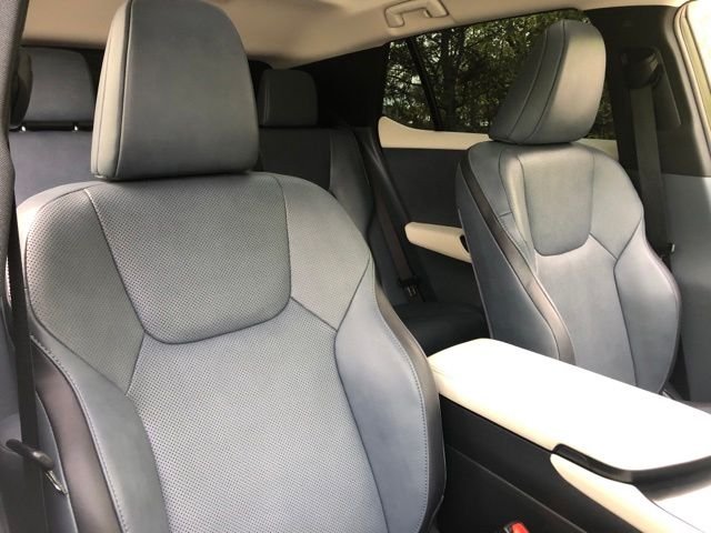 Used 2023 White Lexus 450e Premium image 15