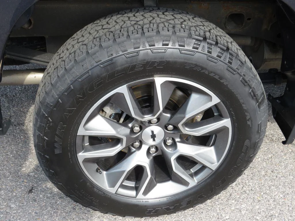 Used 2023 Ash Chevrolet RST image 12