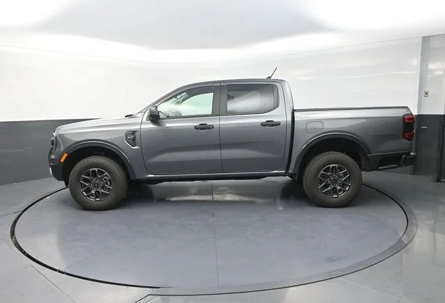 Used 2024 Gray Ford XLT image 4