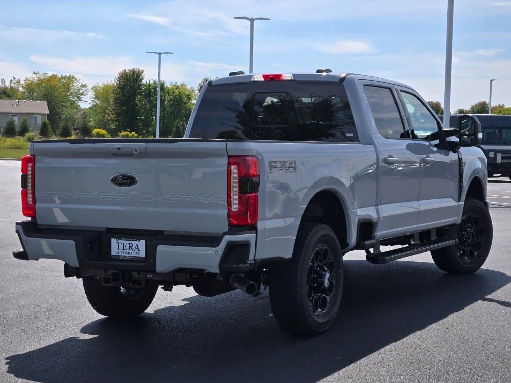 2026 Ford F-350 Super Duty XLT - Photo 10