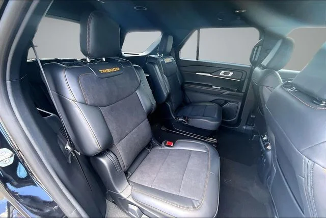 New 2026 Agate Black Metallic Ford Tremor® image 10