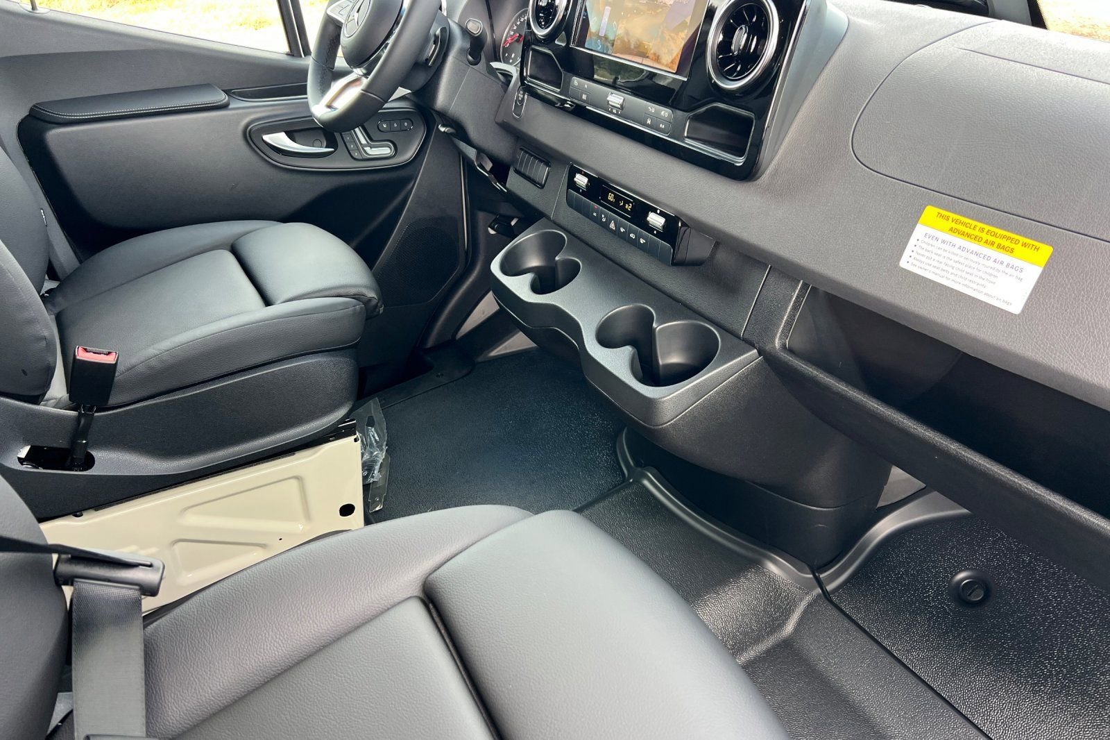 2026 Mercedes-Benz Sprinter Crew Van Base - Photo 18