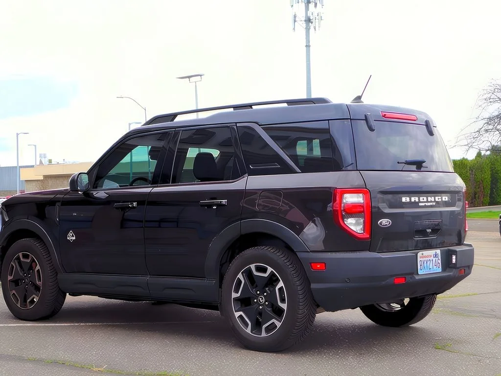 Used 2021 Kodiak Brown Metallic Ford Outer Banks image 7