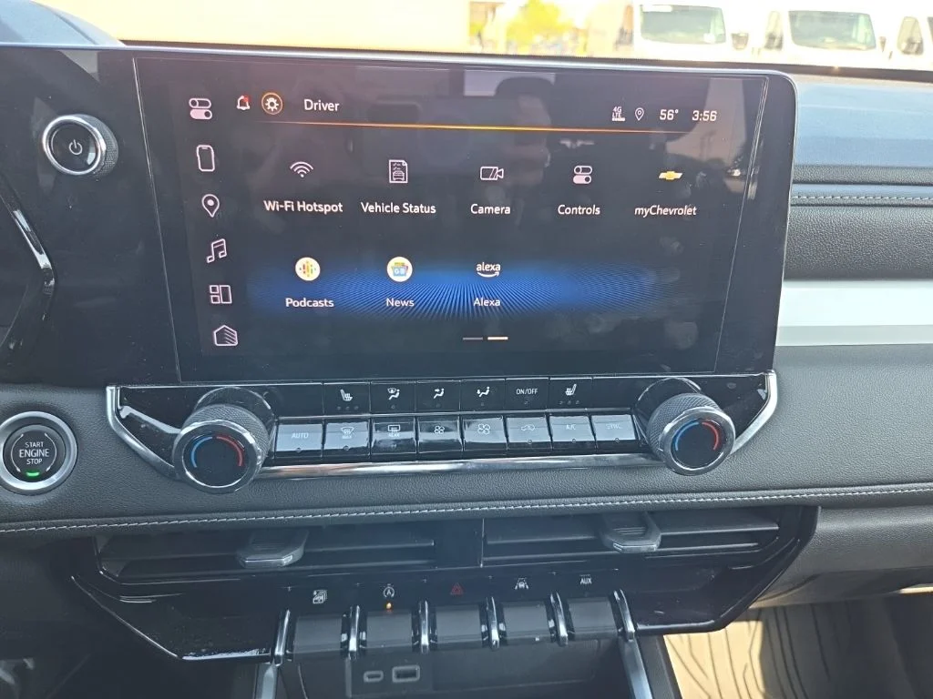 Used 2023 Gray Chevrolet LT image 33