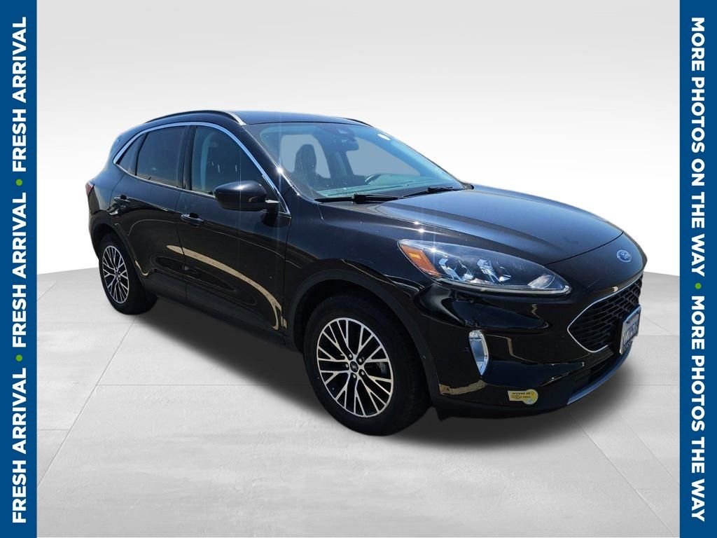 Used 2021 Black Ford SEL image 1