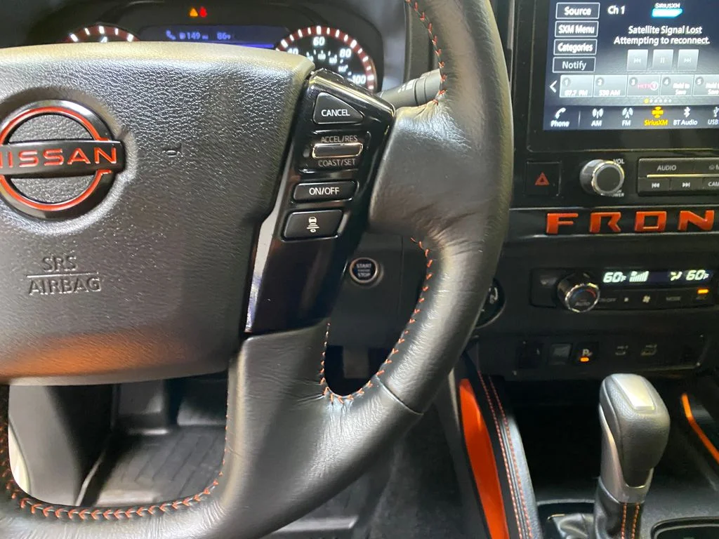 Used 2025 White Nissan PRO-4X image 32