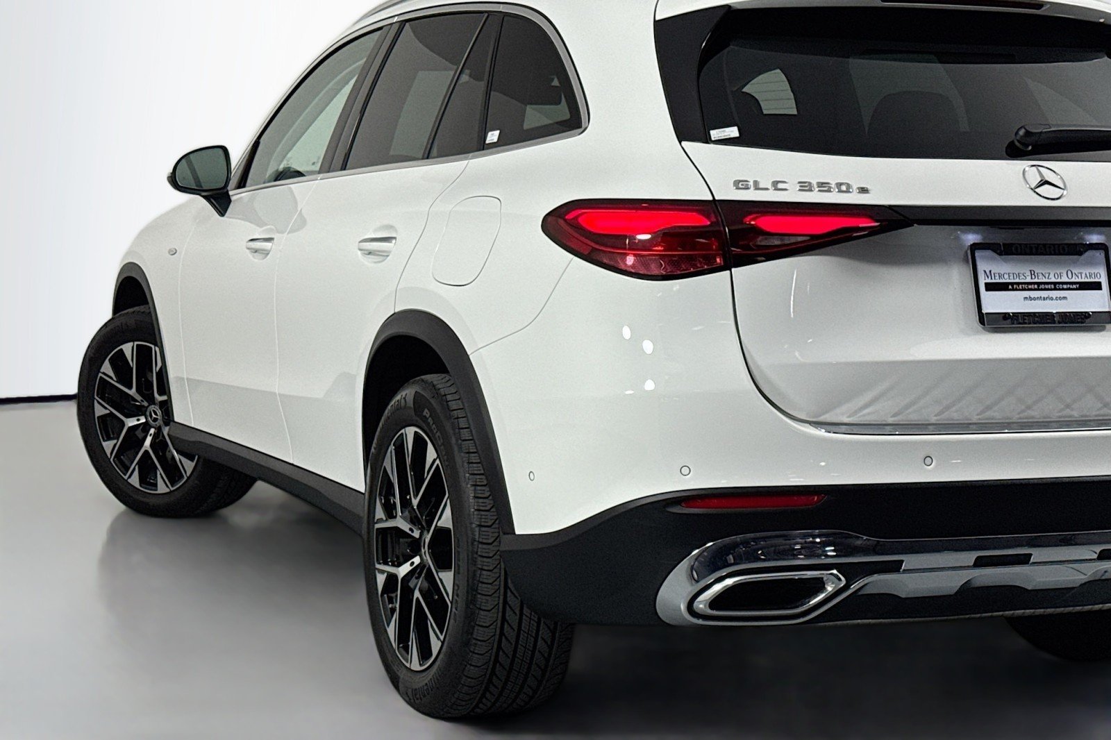 Certified Used 2025 Polar White Mercedes-Benz GLC 350e image 14